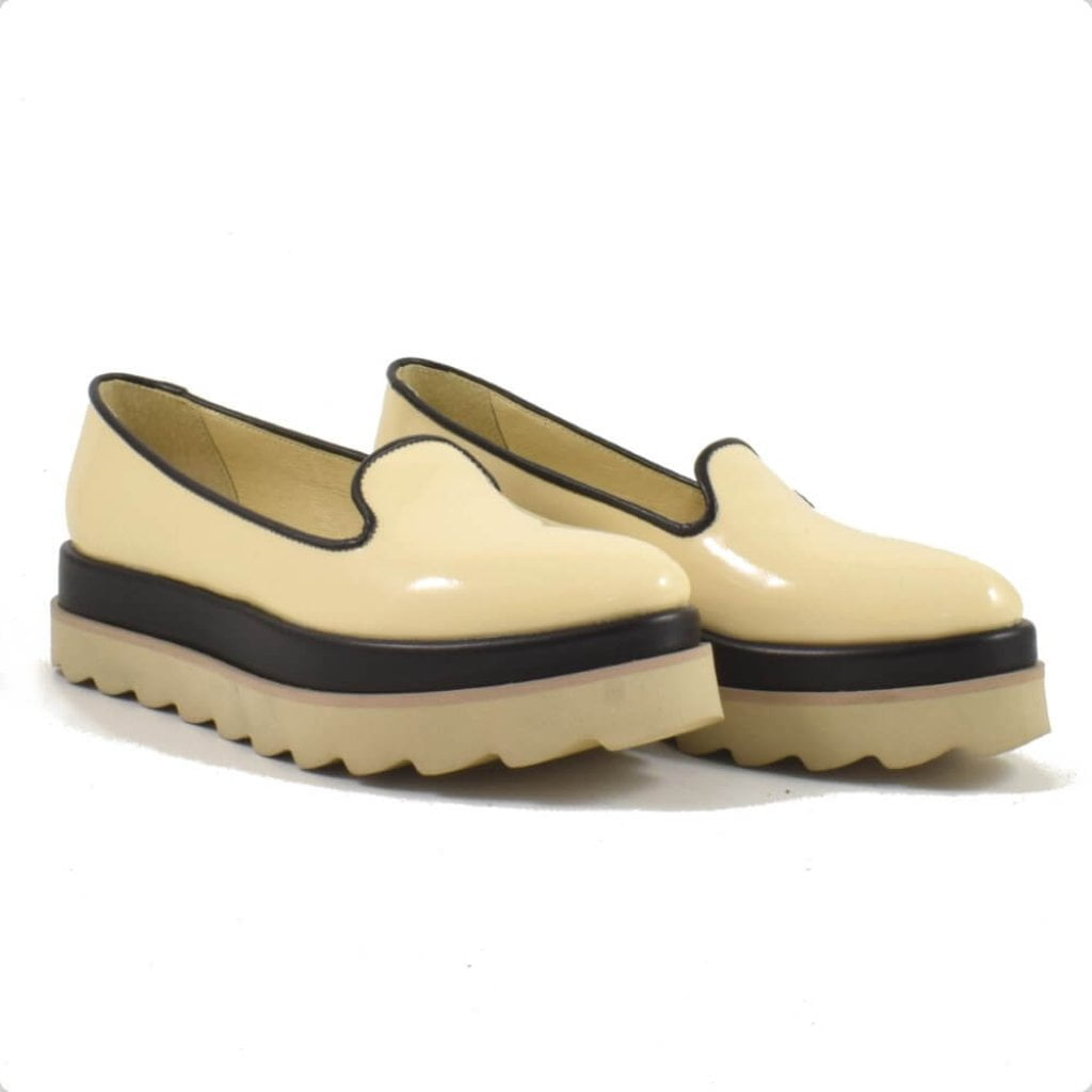 Pantofi loaffer cu talpa dubla Nude lacuit cu Negru Box (1908)